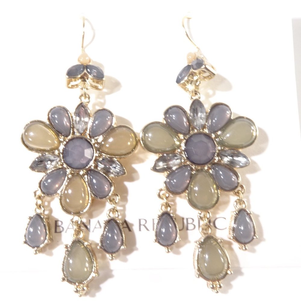 Banana Republic Nudes Cabochon Crystal Flower Drop Earrings NWT 48 - Picture 8 of 8